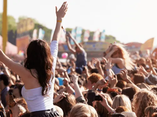 Crowd surfing