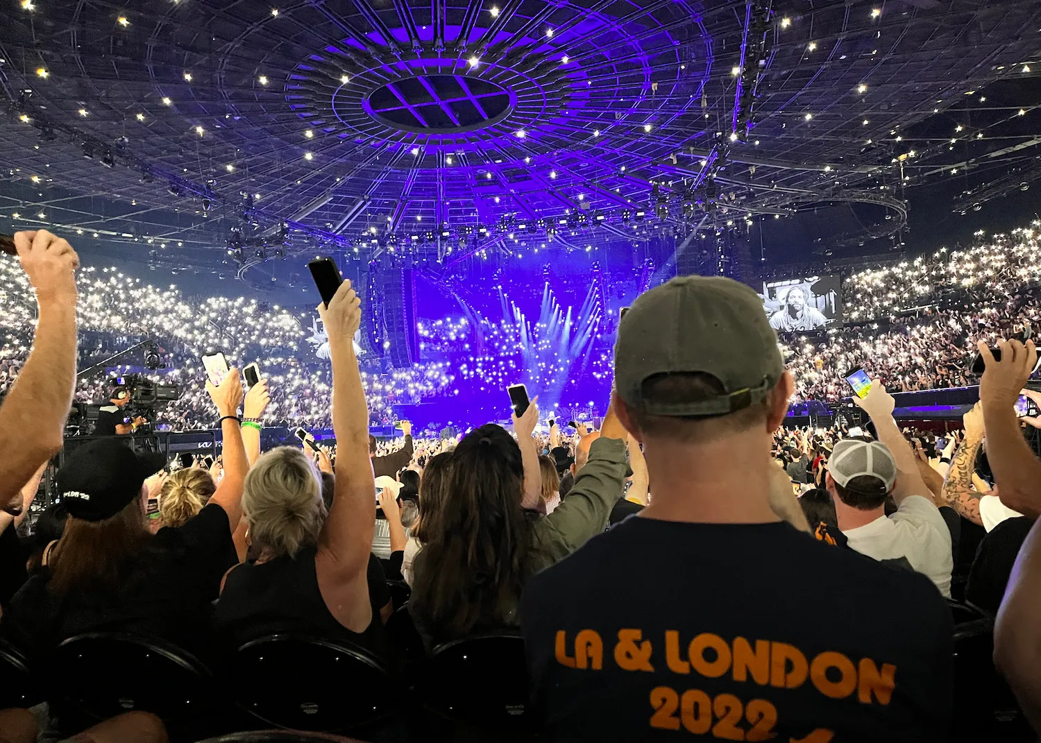 Foo Fighters fans holding up phones