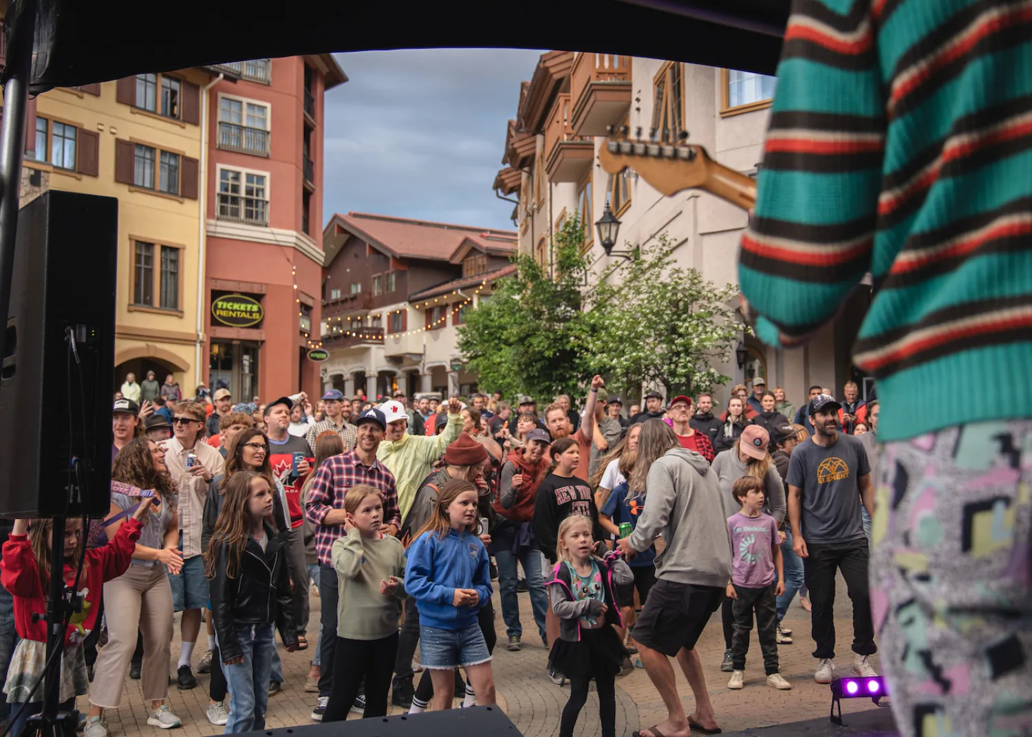 Five Alarm Funk jams at Sun Peaks Resort / photo Liane Viau Five Alarm Funk jams at Sun Peaks Resort